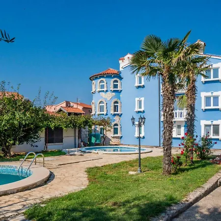 Apartment Hilde Blue-8 By Interhome Medulin