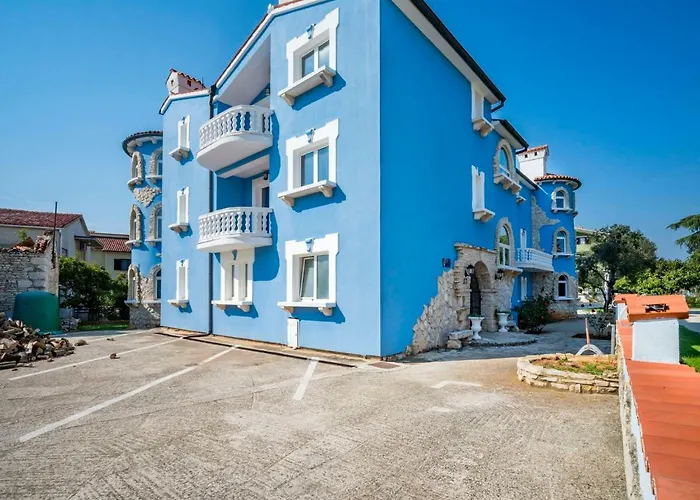 Hilde Blue-8 By Interhome * 메덜린