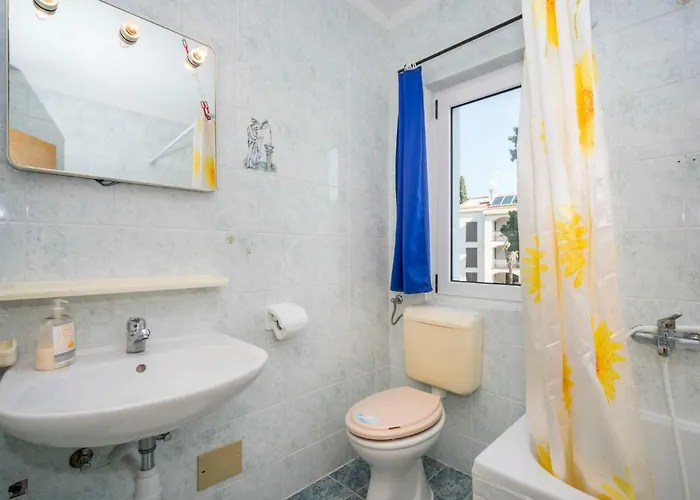 Hilde Blue-8 By Interhome 아파트 메덜린